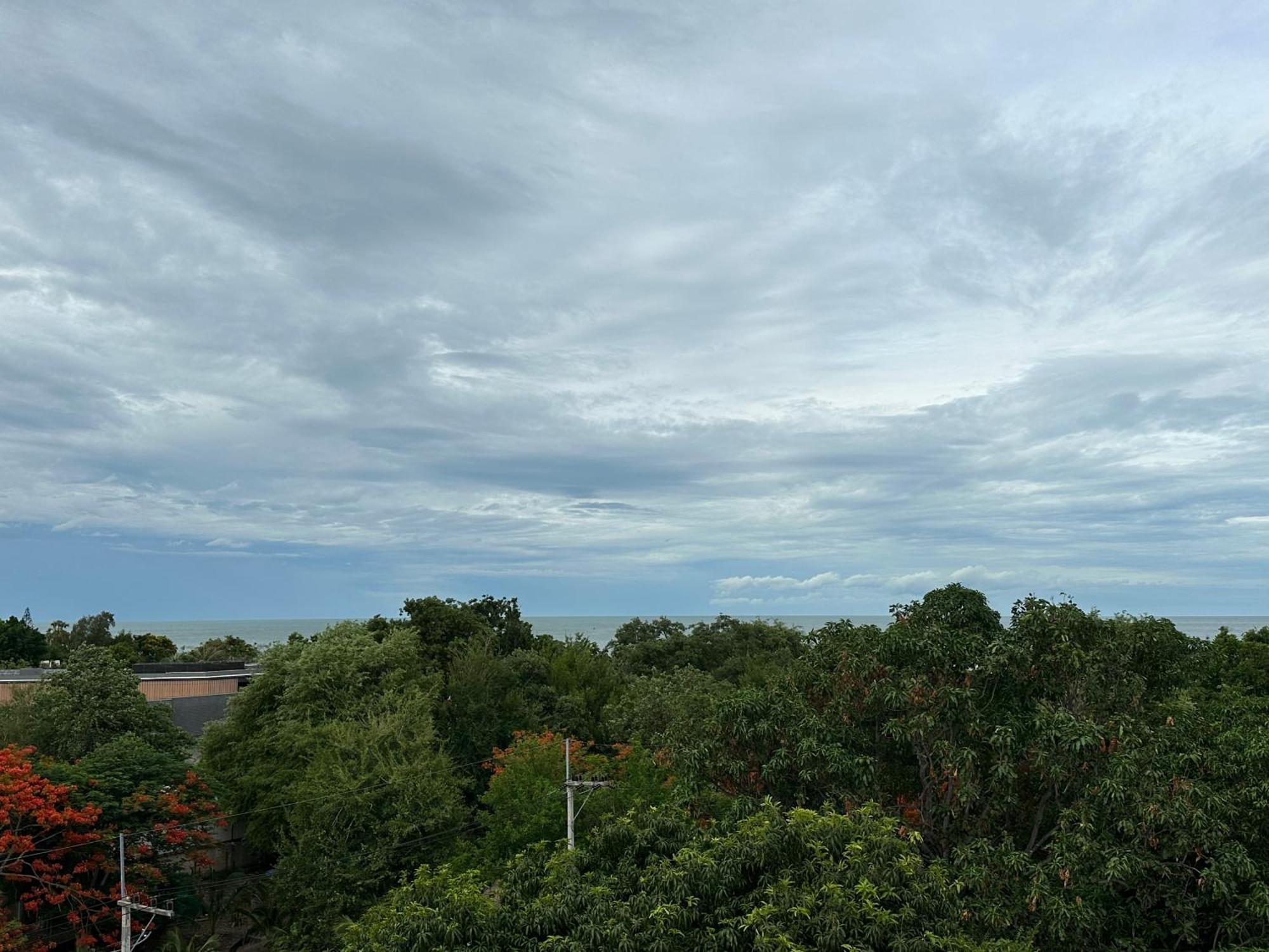 Thipurai Beach Hotel Hua Hin Bagian luar foto